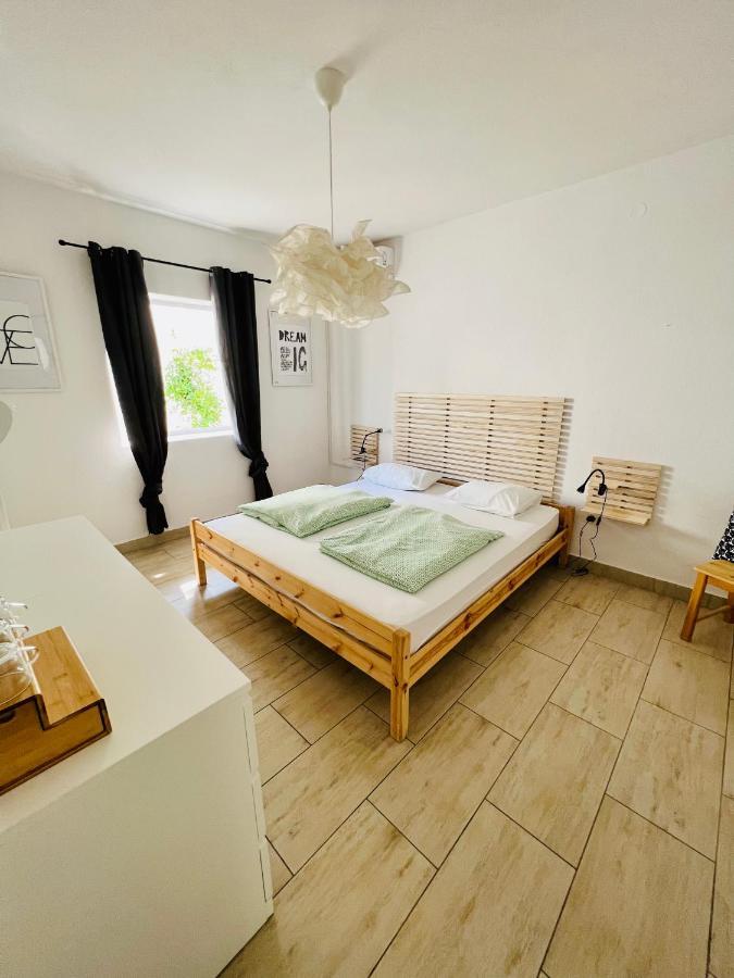 Guesthouse Dvoshko Хвар Экстерьер фото