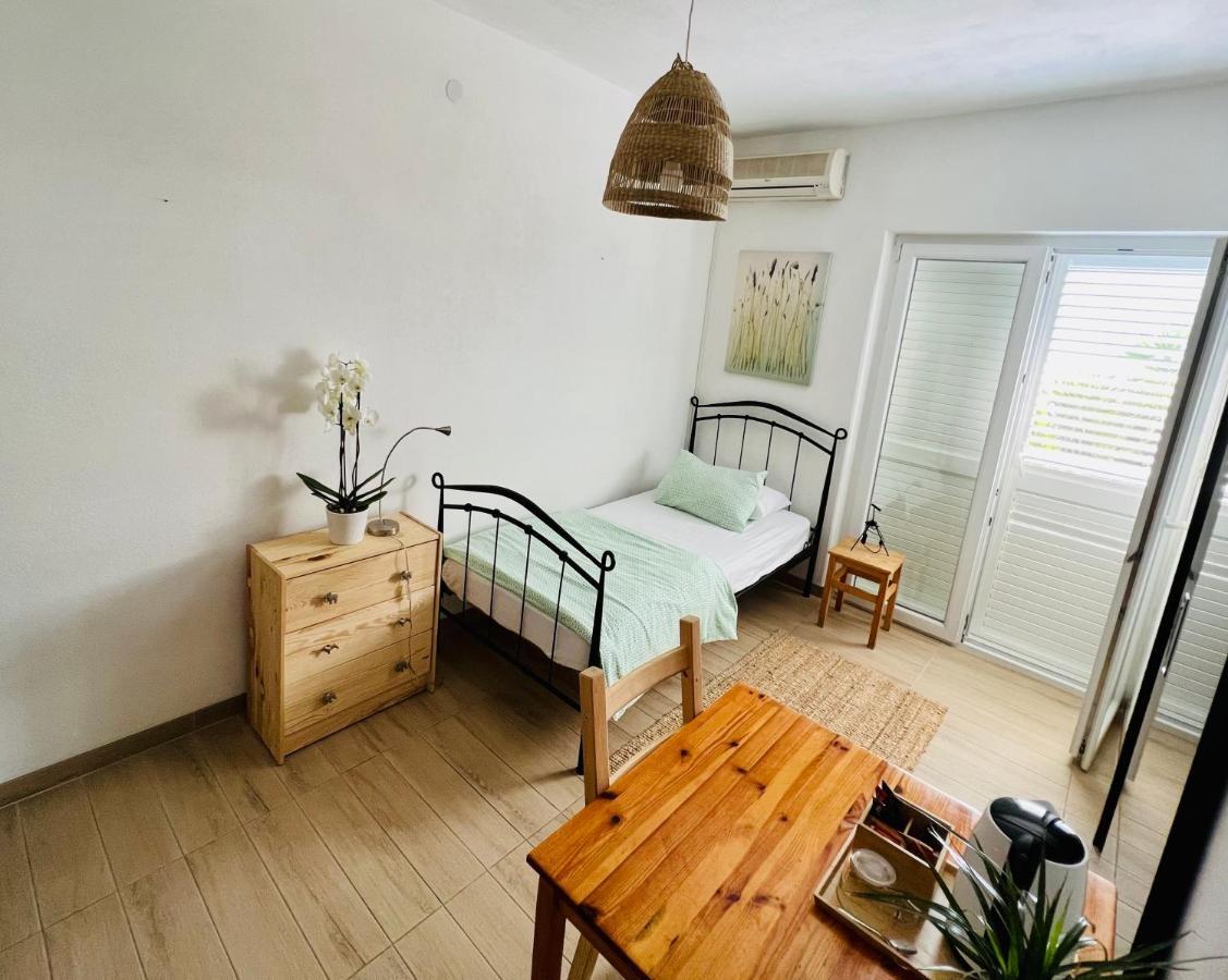 Guesthouse Dvoshko Хвар Экстерьер фото